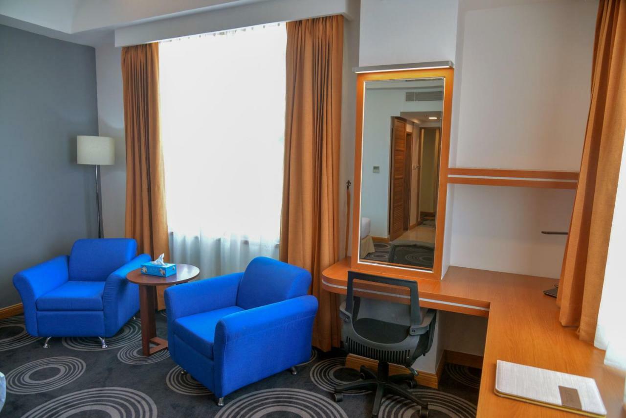 ริตซ์ แกรนด์ โฮเต็ล Hotel มัณฑะเลย์ ภายนอก รูปภาพ