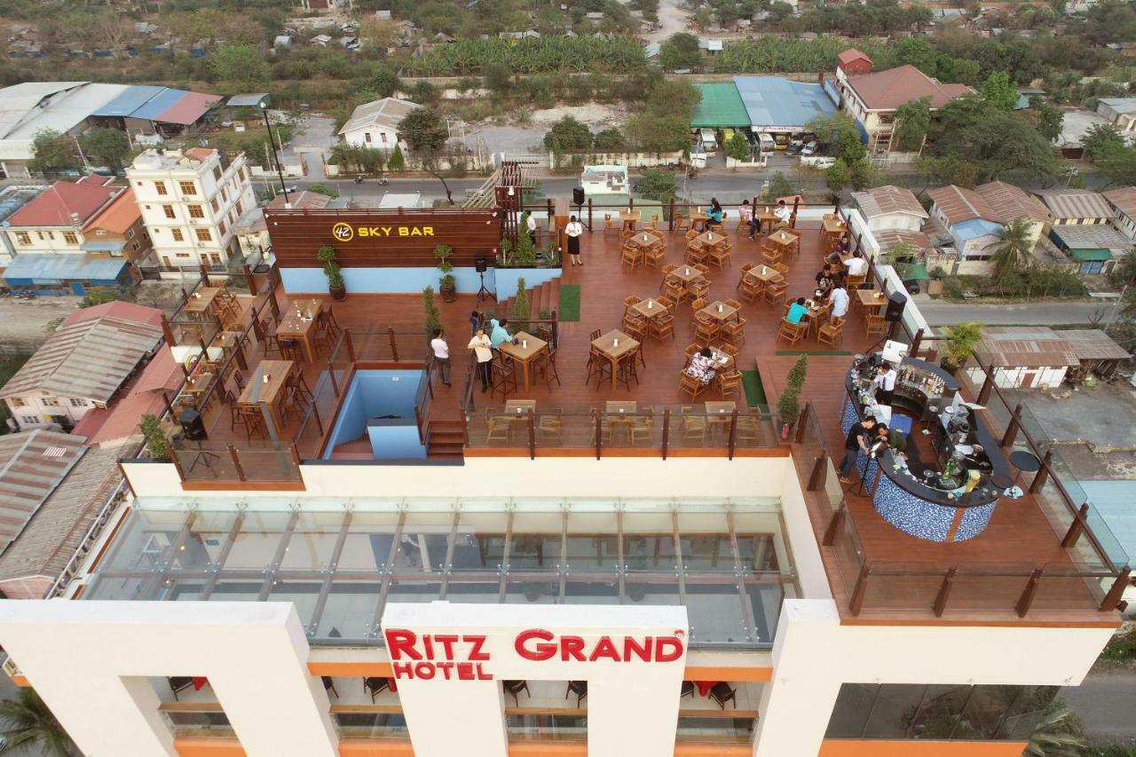 ริตซ์ แกรนด์ โฮเต็ล Hotel มัณฑะเลย์ ภายนอก รูปภาพ