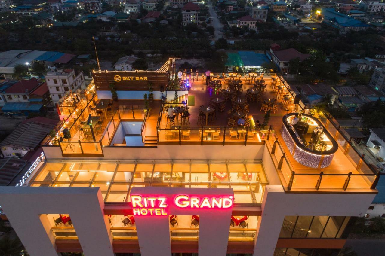 ริตซ์ แกรนด์ โฮเต็ล Hotel มัณฑะเลย์ ภายนอก รูปภาพ